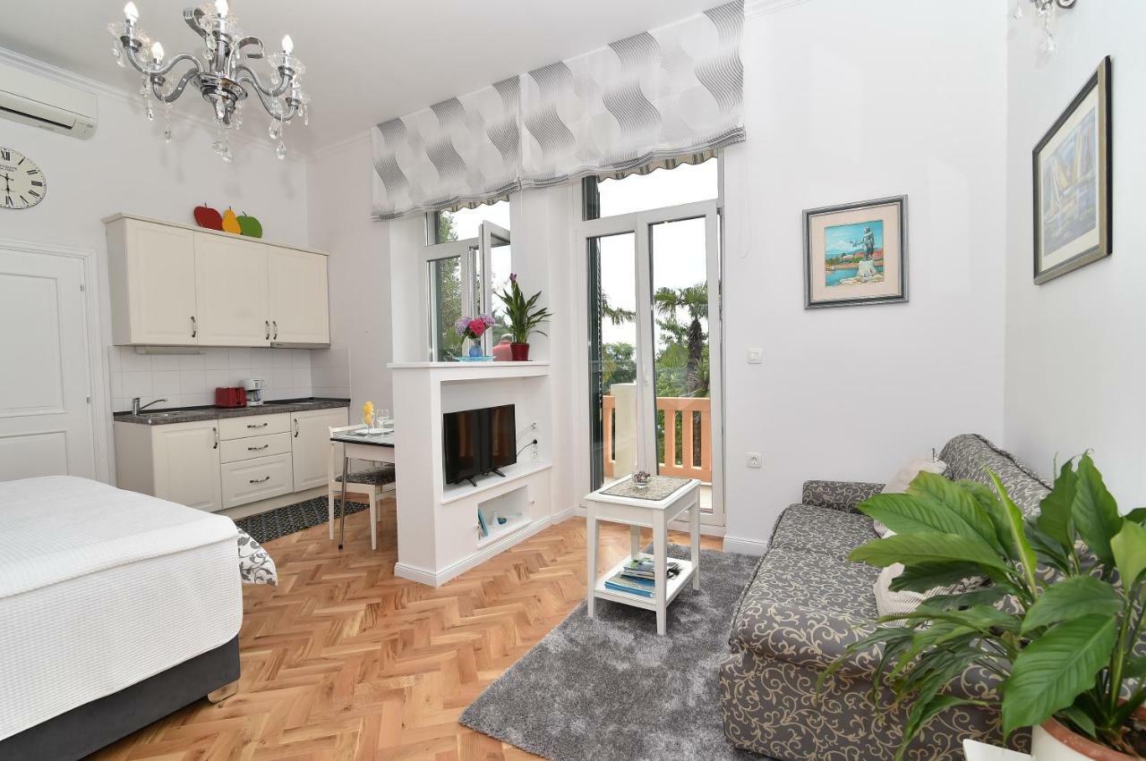 Villa Salus, Apartment Maruna Opatija Exterior foto